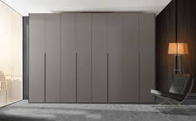 Einbauschrank Aufbauanleitung Fusse Der Letzten Seitenwange Schrank Nach Mass Schranke Online Bestellen Idaw Kleiderschrank Schiebeturen Einbauschrank Ankleidezimmer