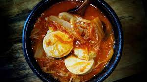Selain resepi kimchi timun, kami juga menulis resepi lain yang mendapat perkongsian ramai. Resepi Sup Kimchi Versi Sabahan Youtube