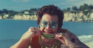 Harry styles is a true fashion icon, thanks to creative looks that champion individuality above all. Harry Styles Trivia Quiz