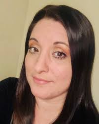 Julia Esqueda's Instagram, Twitter & Facebook