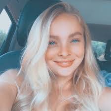 Katie Kellam's Instagram, Twitter & Facebook