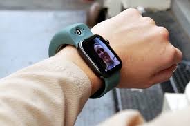 This Apple Watch Band With Two Onboard Cameras Means Your Wrist Now Shoots Photos Videos In 4k Yanko Design
