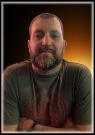 Noel Cummings's Instagram, Twitter & Facebook