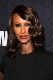 15 older models who are absolutely beautiful model older models mom hairstyles