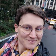 Lisa Langsdorf's Instagram, Twitter & Facebook