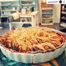Epicerie41 Bordeaux Degustez Une Delicieuse Part De Tarte Pommes Amandes Maison Gastronomie Tarte Pomme Amande Tarte Aux Pommes