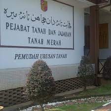 Selain itu budaya rakyat aceh yang. Pejabat Tanah Jajahan Tanah Merah Batiment Gouvernemental