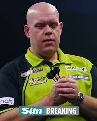 BREAKING: Michael van Gerwen forced to withdraw MINUTES before Premier  League Darts in Berlin 🚨