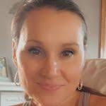 Julie Saltsman's Instagram, Twitter & Facebook