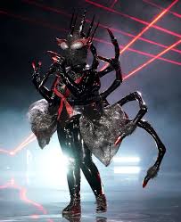 Even with her arm in a sling, black widow was able to squat her little bug booty nearly to. The Masked Singer Season 2 Ep 3 Foxsylvania