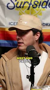 In this sneak peek from Happy Hour with Deb, I chat with the incredible Nic  Fields about the power of gratitude and how it can change your mindset—both  in life and entrepreneurship.