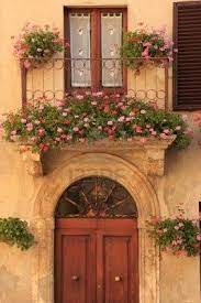 love a good balcony and flowers european loveit balkon blumen blumen fenster und turen
