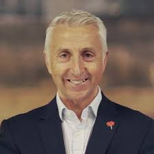 Cameron Carnegie (@CameronCarnegie)