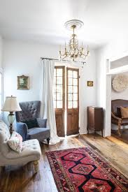 A Child Of New Orleans Honors Her Southern Family With A Bohemian Creole Cottage Apartment Interior Bohemian Apartment Decor Cheap Home Decor