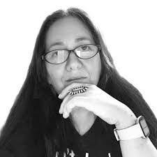 Amanda Shankland's Instagram, Twitter & Facebook