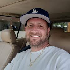 Fundraiser for Stephanie Booth by Ashley Roberts : Help us give Aaron " Gump"  a Proper Farewell