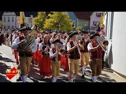 Sw N Tv Schweinfurter Nachrichten Erntedankfest Gochsheim Der Festumzug 2018 Erntedankfest Umzug Ernte