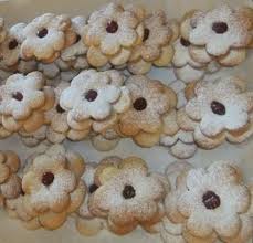 100 ml di olio di semi di girasole; Le Ciambelline Sarde Farcite Con La Marmellata O La Nutella La Ricetta