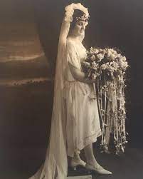 See more ideas about wedding bouquets, wedding, bridesmaid bouquet. Vintage Wedding Photos On Instagram This Is The Most Beautiful Example Of A Classic 1920s Bouque Vintage Wedding Photos Wedding Gowns Vintage Vintage Wedding