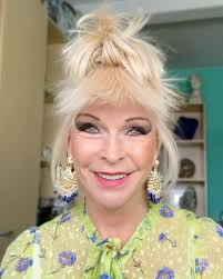 A virtual hug from Toyah! ❤️ Book a personalised video messages at  https://www.cameo.com/toyahwillcox