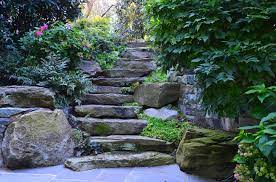 Creating a path way that instantly evokes interest and a feel for adventure being organic and unique in shape means that no two pathways or even steppers will be identical. Magnificent Landscaping Ideas Involving Stone Steps