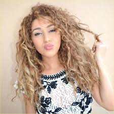 Balayage Blond A Faire Soi Meme Hair Styles Hair Balayage