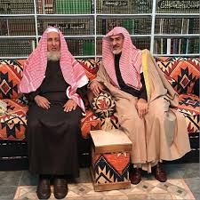 31 ديسمبر 1936)، ملك السعودية وخادم الحرمين الشريفين، وكبير آل سعود. Ø³Ù…Ø§Ø­Ø© Ù…ÙØªÙŠ Ø¹Ø§Ù… Ø§Ù„Ù…Ù…Ù„ÙƒØ© ÙˆØ±Ø¦ÙŠØ³ Ù‡ÙŠØ¦Ø© ÙƒØ¨Ø§Ø± Ø§Ù„Ø¹Ù„Ù…Ø§Ø¡ Ø§Ù„Ø´ÙŠØ® Ø¹Ø¨Ø¯Ø§Ù„Ø¹Ø²ÙŠØ² Ø¢Ù„ Ø§Ù„Ø´ÙŠØ® Ø­ÙØ¸Ù‡ Ø§Ù„Ù„Ù‡ ÙŠØ³ØªÙ‚Ø¨Ù„ Ù…Ø¹Ø§Ù„ÙŠ Ø§Ù„Ø´ÙŠØ® Ø£ Ø¯ Ø³Ù„ÙŠÙ…Ø§Ù† Ø¨Ù† Ø¹Ø¨Ø¯Ø§Ù„Ù„Ù‡ Ø£Ø¨Ø§Ø§Ù„Ø®ÙŠÙ„ Ù…Ø¯ÙŠØ± Ø¬Ø§Ù…Ø¹Ø© Ø§Ù„Ø¥Ù…Ø§Ù… Ù…Ø­Ù…Ø¯ Ø¨Ù† Ø³Ø¹ÙˆØ¯ Ø§Ù„Ø¥Ø³Ù„Ø§Ù…ÙŠØ© Ø¹Ø¶Ùˆ