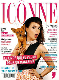 Paroles de chansons, traduction et explication de texte et paroles, dernières et nouvelles chansons, biographie natoo natoo, de son vrai nom nathalie odzierejko, (née le 8 février 1985, à paris, france) est une youtubeuse française. Natoo La Policiere Devenue Star De L Humour Sur Youtube Puretrend