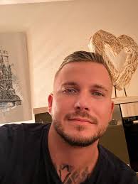 iMarc (@marc.stiller) • Threads, Say more