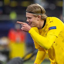 Born 21 july 2000) is a norwegian professional footballer who plays as a striker for bundesliga club borussia dortmund and the norway national team. Erling Haalands Cousin Albert Tjaland Bald In Moldes Profiteam