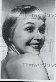 1956 Press Photo Singing Comedienne Jane Connell New Faces 1956