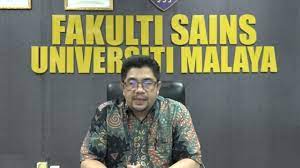 Rina sri kasiamdari, m.sc., dan wakil dekan bidang penelitian, pengabdian masyarakat dan kerja sama, dr. Faculty Of Science