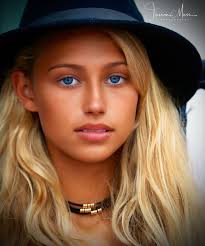 Model: Olivia Winter Jax Surf & Paddle