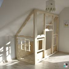 Kein problem, lass dich von diesen anleitungen bist du handwerklich begabt, kannst du deinen kindern in wenigen schritten ein komplettes bett selber bauen. Kinderbett Haus Selber Bauen