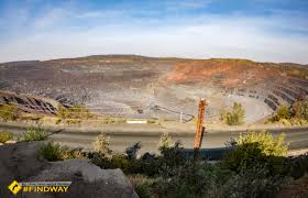В сети показали, как купаются на криворожском карьере (фото+видео). Smotrovaya Ploshadka Karera Yugoka Krivoj Rog