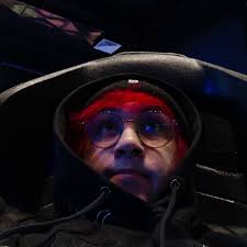 Scott (@scottonauta) • Instagram photos and videos