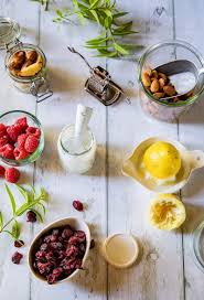 Je vous propose aujourd'hui une recette de délicieuses madeleines moelleuses avec de belles bosses, qui sont ce que l'on recherche principalement dans… Mon Petit Dejeuner Healthy Keto