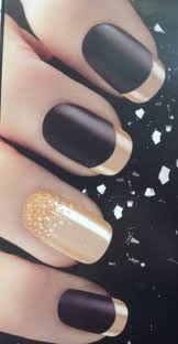 89 Astonishing New Year S Eve Nail Design Ideas For Winter 2020 Pouted Com Trendy Nails New Years Eve Nails Nail Art