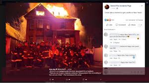 Brenende häuser bilder kostenlos zum ausdrucken : Detroit Feuerwehr Posiert Vor Brennendem Haus Welt