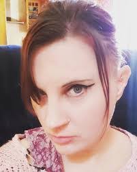 Lindsey Stiles's Instagram, Twitter & Facebook