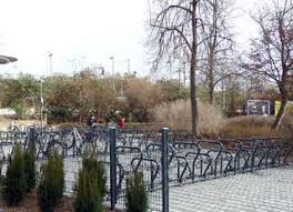 Fahrradparken Am Bahnhof Deutz Stadt Koln