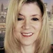 Heather Bottum's Instagram, Twitter & Facebook