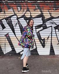 Untuk terlihat lebih trendy pastinya kamu butuh beberapa stel pakaian yang pastinya kekinian banget. Inspirasi Outfit Ala Selebgram Yang Bikin Look Kamu Fashionable