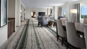Swimming pool, internet, air conditioning, hot tub, tv, satellite or cable, washer & dryer, children welcome, parking, no smoking, heater bedrooms: Presidential Hotel Suites Orlando Near Walt Disney World Hilton Orlando Bonnet Creek