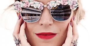 Τον απόλυτο έρωτα ζουν η ευγενία νιάρχου και ο δημήτρης οικονόμου εδώ και ένα χρόνο που μετράει η σχέση τους. Ola Osa Den 3erame Gia Th Xrysh Klhronomo Eygenia Niarxoy Eikones Zwh Iefimerida Gr