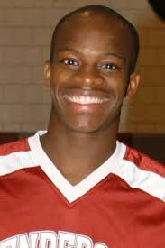 Tarvoris Uzoigwe (2014)