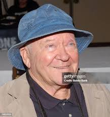 76 Richard Erdman Photos & High Res Pictures