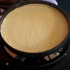 The crepe is served with various fillings, such as banana, sugar, condensed milk, cheese and chocolate sprinkles. Resep Leker Untuk Jualan Shopee Indonesia