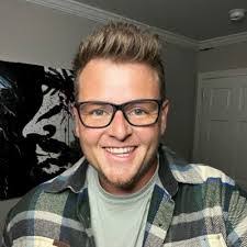 Keeva Smith's Instagram, Twitter & Facebook