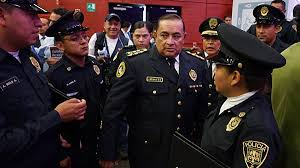 En la mañana de este lunes 19 de julio, se llevó a cabo desde la casa de nariño la presentación del nuevo uniforme de la. Policia Chilanga Quien Manda A Quien Maspormas